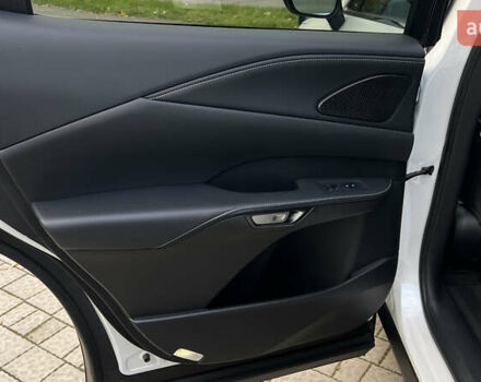 Лексус РХ 2024 в Львове на Automoto.ua Белый Лексус РХ, объемом двигателя 2.5 л и пробегом 1 тыс. км за 66000 $, фото 31 на Automoto.ua