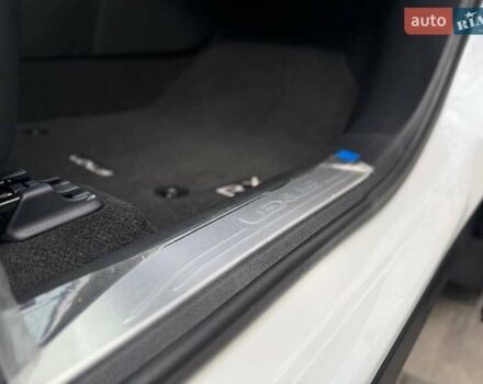 Белый Лексус РХ, объемом двигателя 2.4 л и пробегом 5 тыс. км за 64000 $, фото 18 на Automoto.ua