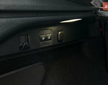 Лексус РХ 2024 в Львове на Automoto.ua Белый Лексус РХ, объемом двигателя 2.5 л и пробегом 1 тыс. км за 66000 $, фото 41 на Automoto.ua