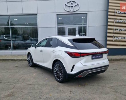 Белый Лексус РХ, объемом двигателя 2.5 л и пробегом 17 тыс. км за 81986 $, фото 1 на Automoto.ua