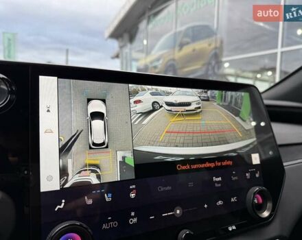 Белый Лексус РХ, объемом двигателя 2.4 л и пробегом 6 тыс. км за 63000 $, фото 31 на Automoto.ua