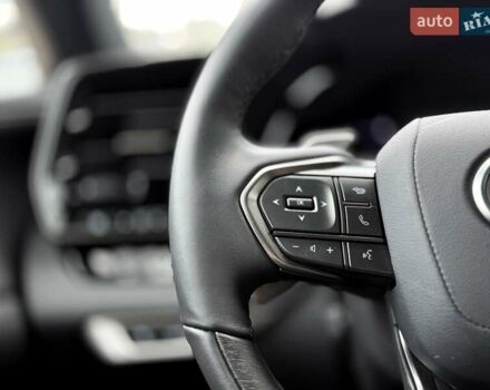 Белый Лексус РХ, объемом двигателя 2.4 л и пробегом 6 тыс. км за 63000 $, фото 25 на Automoto.ua