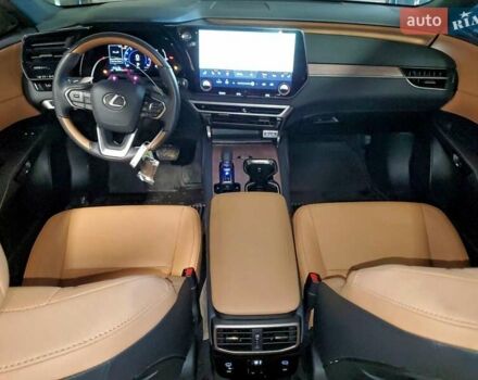 Белый Лексус РХ, объемом двигателя 2.4 л и пробегом 30 тыс. км за 24000 $, фото 7 на Automoto.ua