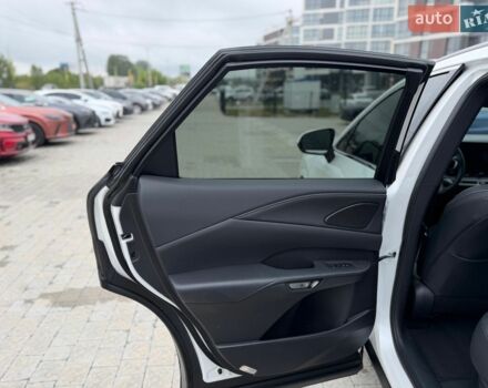 Білий Лексус РХ, об'ємом двигуна 2.5 л та пробігом 30 тис. км за 58490 $, фото 24 на Automoto.ua
