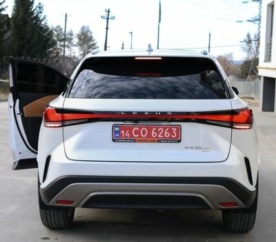 Белый Лексус РХ, объемом двигателя 2.5 л и пробегом 11 тыс. км за 72000 $, фото 9 на Automoto.ua