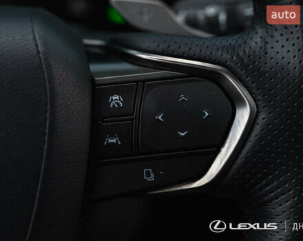 Білий Лексус РХ, об'ємом двигуна 2.4 л та пробігом 43 тис. км за 88000 $, фото 19 на Automoto.ua