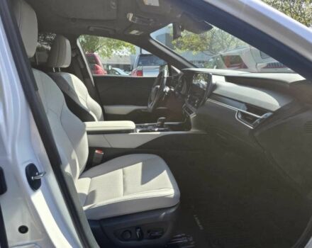 Білий Лексус РХ, об'ємом двигуна 2.5 л та пробігом 11 тис. км за 41000 $, фото 9 на Automoto.ua