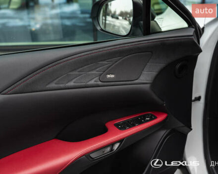 Білий Лексус РХ, об'ємом двигуна 2.4 л та пробігом 43 тис. км за 88000 $, фото 32 на Automoto.ua