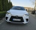 Белый Лексус РХ, объемом двигателя 2.4 л и пробегом 10 тыс. км за 75000 $, фото 1 на Automoto.ua