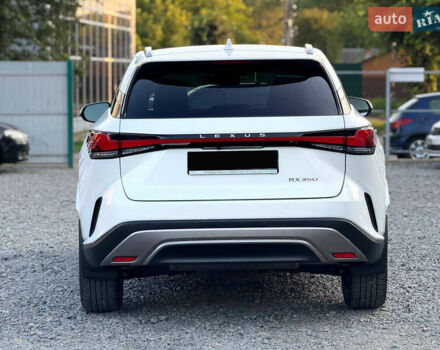 Білий Лексус РХ, об'ємом двигуна 2.4 л та пробігом 5 тис. км за 62000 $, фото 7 на Automoto.ua