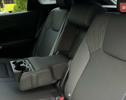 Лексус РХ 2024 в Львове на Automoto.ua Белый Лексус РХ, объемом двигателя 2.5 л и пробегом 1 тыс. км за 66000 $, фото 34 на Automoto.ua