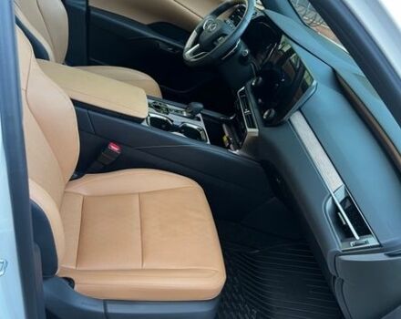 Белый Лексус РХ, объемом двигателя 2.5 л и пробегом 11 тыс. км за 72000 $, фото 20 на Automoto.ua