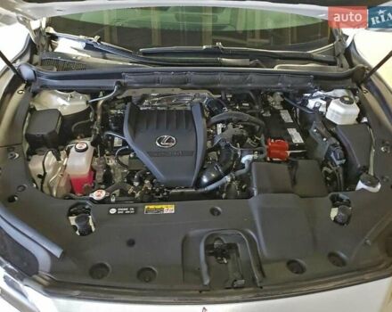 Белый Лексус РХ, объемом двигателя 2.4 л и пробегом 30 тыс. км за 24000 $, фото 11 на Automoto.ua