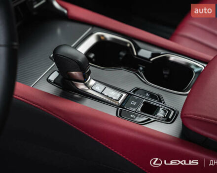 Білий Лексус РХ, об'ємом двигуна 2.4 л та пробігом 43 тис. км за 88000 $, фото 20 на Automoto.ua