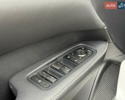 Белый Лексус РХ, объемом двигателя 2.4 л и пробегом 6 тыс. км за 63000 $, фото 17 на Automoto.ua