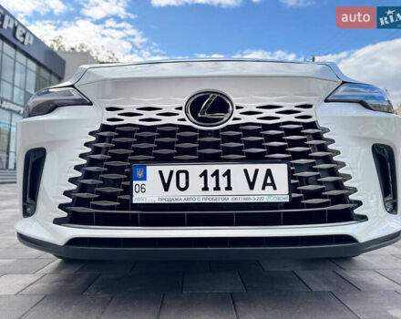 Білий Лексус РХ, об'ємом двигуна 2.4 л та пробігом 6 тис. км за 57500 $, фото 12 на Automoto.ua