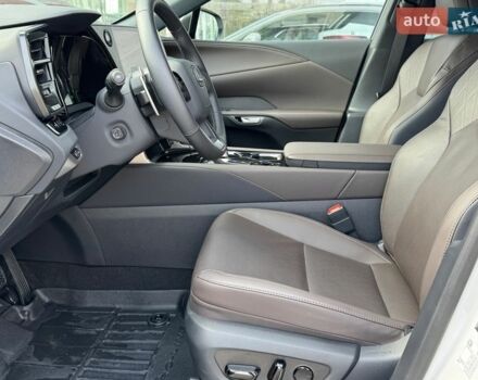 Белый Лексус РХ, объемом двигателя 2.5 л и пробегом 5 тыс. км за 86900 $, фото 19 на Automoto.ua