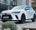 Білий Лексус РХ, об'ємом двигуна 2.4 л та пробігом 6 тис. км за 57500 $, фото 3 на Automoto.ua