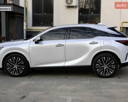 Белый Лексус РХ, объемом двигателя 2.5 л и пробегом 11 тыс. км за 72000 $, фото 4 на Automoto.ua