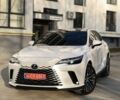 Белый Лексус РХ, объемом двигателя 2.5 л и пробегом 11 тыс. км за 72000 $, фото 2 на Automoto.ua