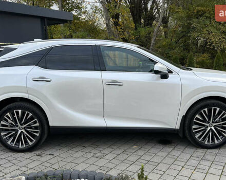 Лексус РХ 2024 в Львове на Automoto.ua Белый Лексус РХ, объемом двигателя 2.5 л и пробегом 1 тыс. км за 66000 $, фото 7 на Automoto.ua