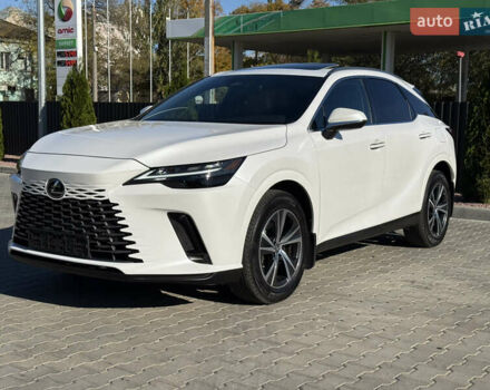 Белый Лексус РХ, объемом двигателя 2.5 л и пробегом 24 тыс. км за 59900 $, фото 1 на Automoto.ua