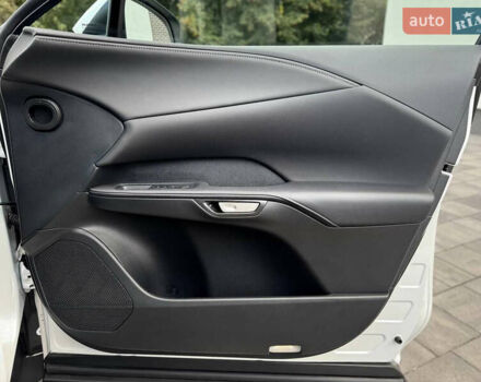 Білий Лексус РХ, об'ємом двигуна 2.4 л та пробігом 6 тис. км за 57500 $, фото 36 на Automoto.ua