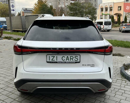 Лексус РХ 2024 в Львове на Automoto.ua Белый Лексус РХ, объемом двигателя 2.5 л и пробегом 1 тыс. км за 66000 $, фото 5 на Automoto.ua