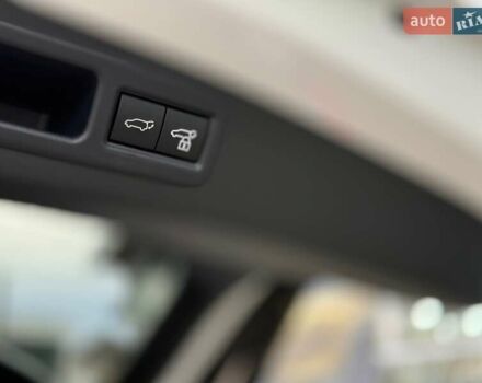 Белый Лексус РХ, объемом двигателя 2.4 л и пробегом 6 тыс. км за 63000 $, фото 11 на Automoto.ua