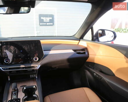 Белый Лексус РХ, объемом двигателя 2.5 л и пробегом 1 тыс. км за 77000 $, фото 15 на Automoto.ua