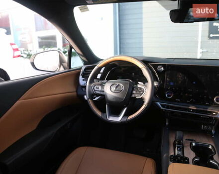 Белый Лексус РХ, объемом двигателя 2.5 л и пробегом 1 тыс. км за 77000 $, фото 13 на Automoto.ua