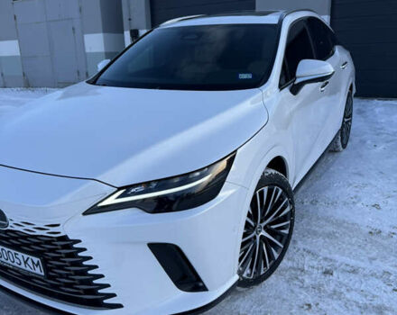 Белый Лексус РХ, объемом двигателя 2.5 л и пробегом 7 тыс. км за 77000 $, фото 1 на Automoto.ua
