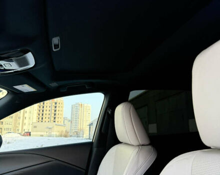 Белый Лексус РХ, объемом двигателя 2.5 л и пробегом 7 тыс. км за 77000 $, фото 12 на Automoto.ua