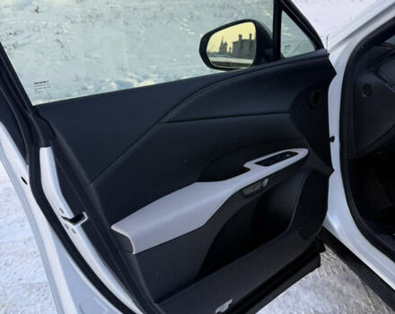 Белый Лексус РХ, объемом двигателя 2.5 л и пробегом 7 тыс. км за 77000 $, фото 8 на Automoto.ua