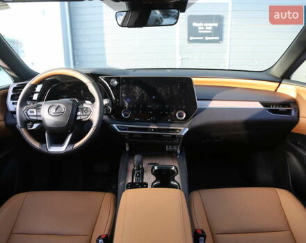 Белый Лексус РХ, объемом двигателя 2.5 л и пробегом 1 тыс. км за 77000 $, фото 14 на Automoto.ua