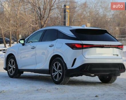 Белый Лексус РХ, объемом двигателя 2.5 л и пробегом 1 тыс. км за 77000 $, фото 4 на Automoto.ua