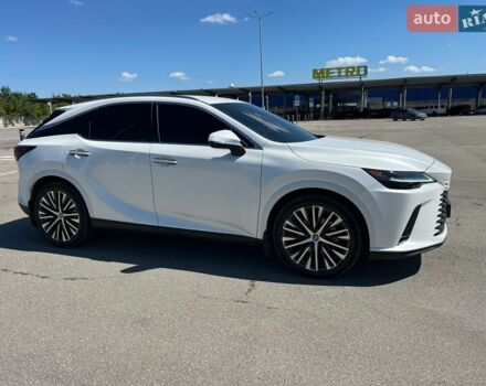 Білий Лексус РХ, об'ємом двигуна 2.39 л та пробігом 23 тис. км за 72000 $, фото 4 на Automoto.ua