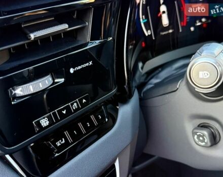 Белый Лексус РХ, объемом двигателя 2.39 л и пробегом 4 тыс. км за 86500 $, фото 30 на Automoto.ua