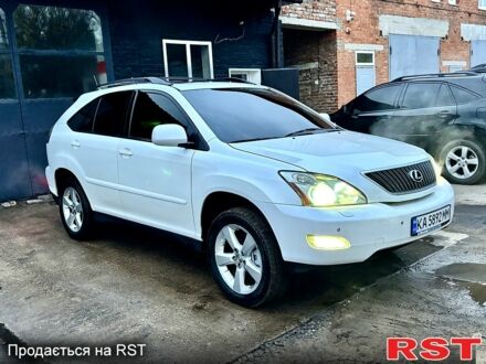 Белый Лексус РХ, объемом двигателя 3.3 л и пробегом 239 тыс. км за 8800 $, фото 1 на Automoto.ua