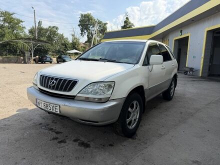 Белый Лексус РХ, объемом двигателя 3 л и пробегом 312 тыс. км за 3400 $, фото 1 на Automoto.ua