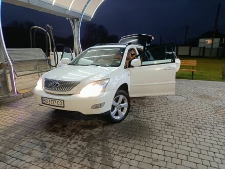 Белый Лексус РХ, объемом двигателя 0 л и пробегом 240 тыс. км за 8700 $, фото 1 на Automoto.ua