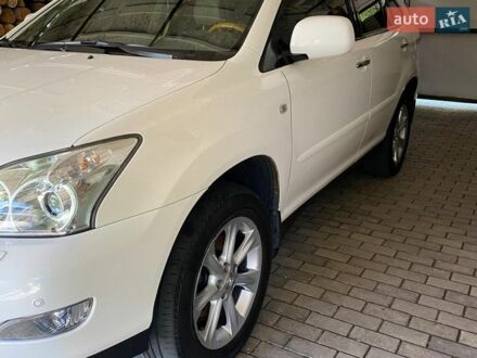 Белый Лексус РХ, объемом двигателя 3.5 л и пробегом 111 тыс. км за 15000 $, фото 1 на Automoto.ua