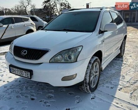 Белый Лексус РХ, объемом двигателя 3.46 л и пробегом 188 тыс. км за 9000 $, фото 1 на Automoto.ua