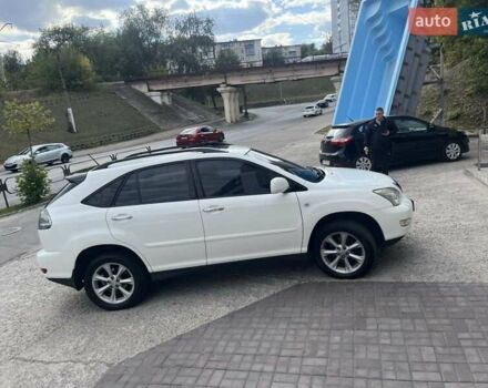 Белый Лексус РХ, объемом двигателя 3.5 л и пробегом 167 тыс. км за 12500 $, фото 1 на Automoto.ua
