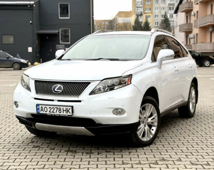 Белый Лексус РХ, объемом двигателя 3.46 л и пробегом 185 тыс. км за 15500 $, фото 1 на Automoto.ua
