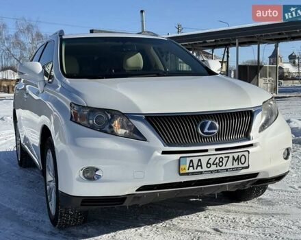 Белый Лексус РХ, объемом двигателя 3.46 л и пробегом 234 тыс. км за 15999 $, фото 1 на Automoto.ua
