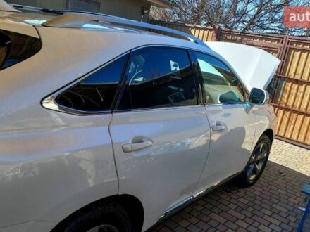 Белый Лексус РХ, объемом двигателя 3.5 л и пробегом 250 тыс. км за 16500 $, фото 1 на Automoto.ua