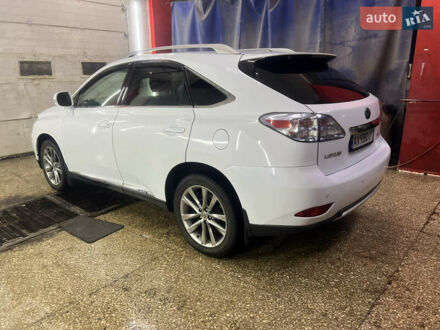 Белый Лексус РХ, объемом двигателя 3.46 л и пробегом 130 тыс. км за 18700 $, фото 1 на Automoto.ua