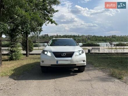 Белый Лексус РХ, объемом двигателя 3.46 л и пробегом 146 тыс. км за 18000 $, фото 1 на Automoto.ua