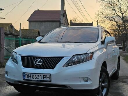 Белый Лексус РХ, объемом двигателя 3.46 л и пробегом 100 тыс. км за 18999 $, фото 1 на Automoto.ua